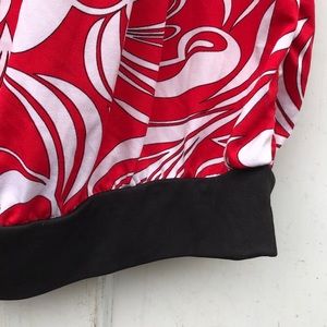 NWT Hypnotik Red White Black Tunic Top Shirt by Goody M Flutter Sleeves